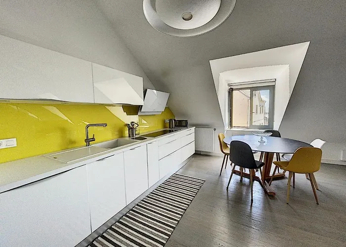 Duplex De Standing En Centre-ville Avec Parking, Proche Port Et - Fr-1-361-377 Апартаменты