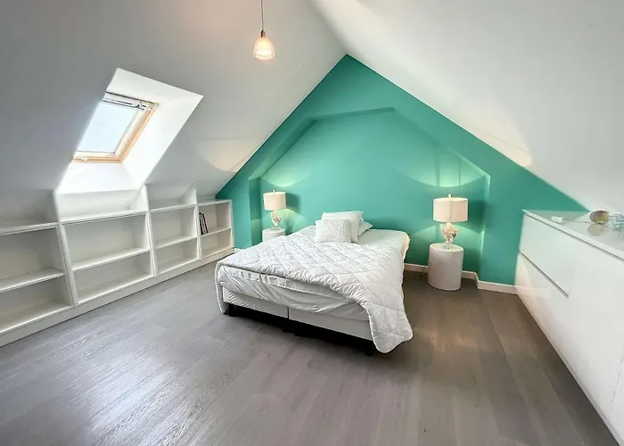 Duplex De Standing En Centre-ville Avec Parking, Proche Port Et - Fr-1-361-377 Апартаменты Гранвиль