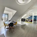 Duplex De Standing En Centre-ville Avec Parking, Proche Port Et - Fr-1-361-377 Apartment Granville