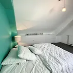Duplex De Standing En Centre-ville Avec Parking, Proche Port Et - Fr-1-361-377 *