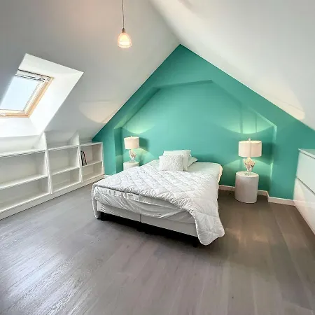Duplex De Standing En Centre-ville Avec Parking, Proche Port Et - Fr-1-361-377 Apartment Granville