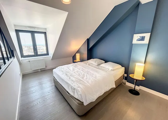 Lejlighed Duplex De Standing En Centre-ville Avec Parking, Proche Port Et - Fr-1-361-377 *