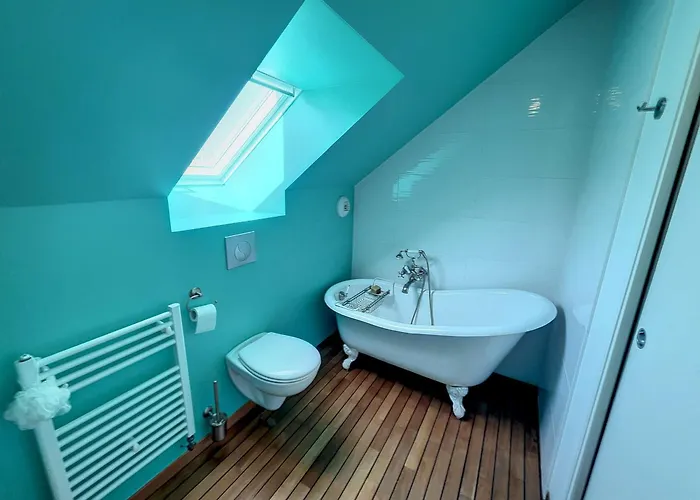 Lejlighed Duplex De Standing En Centre-ville Avec Parking, Proche Port Et - Fr-1-361-377 Granville